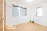 自由にカスタマイズを楽しめるシンプルデザインのお部屋。家具やレイアウトでお好みの空間を創り上げられます。
