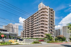 東武伊勢崎線・東武野田線『春日部』駅、徒歩11分で通勤・通学に便利な住宅地です。