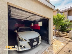 趣味も、暮らしも、もっと自由に!ガレージ付き戸建てで、憧れの新生活を始めませんか?クルマやバイク、DIY、アウトドアギアの収納もたっぷり!好きなことを思いきり楽しめる、そんな毎日がここにあります。