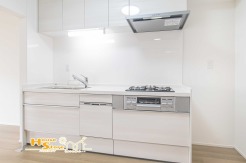 I型キッチンはキッチンスペースを有効活用でき、限られたスペースでもコンパクトに動けます。