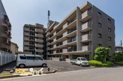 内覧をご希望の方は、お気軽にお問い合わせください。また、社用車によるご自宅や最寄り駅からの無料送迎サービスもご利用いただけます。初めてのマイホーム探しも、しっかりとサポートいたします。