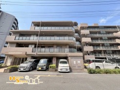 JR京浜東北線『川口』駅徒歩10分の好立地。駅前商業施設充実でお買い物しやすい環境!南東向きで日当たり・通風良好のマンションです。