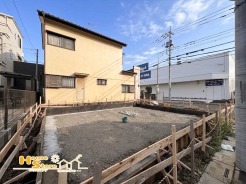 間取りの自由度が高く、面と軸で支える高耐震の木造工法(I.D.S型工法)で建てられた安心・安全の住宅です。