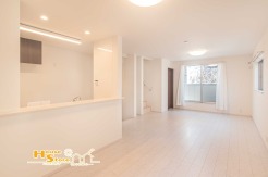 約18帖LDKはご家族が集まってもゆったり過ごせる快適な住空間です!2階リビングでプライバシーも確保できるため、安心して過ごすことができます♪