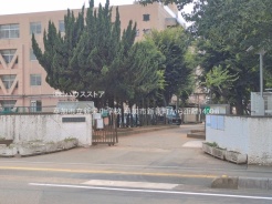 草加市新善町