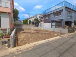 草加市新里町