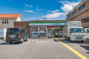 ファミリーマート越谷大沢4丁目店