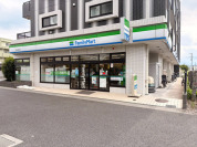 ファミリーマート西大宮駅南口店